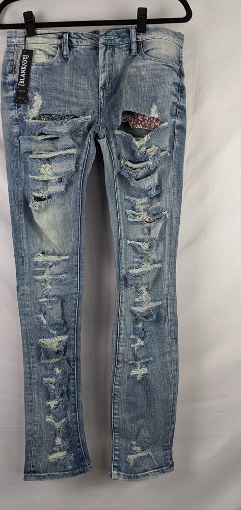 THE SKINNY CLASSIQUE JEANS FOR WOMEN, SIZE 28.